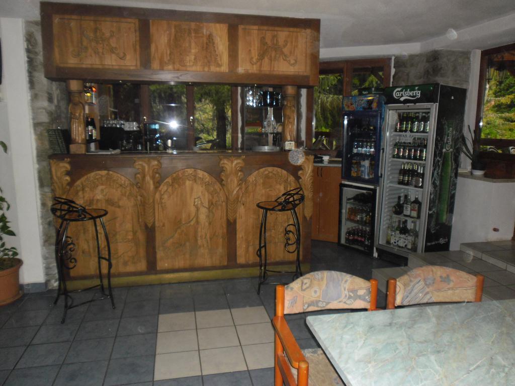Sebesviz Panzio Bed & Breakfast Repashuta Exterior photo